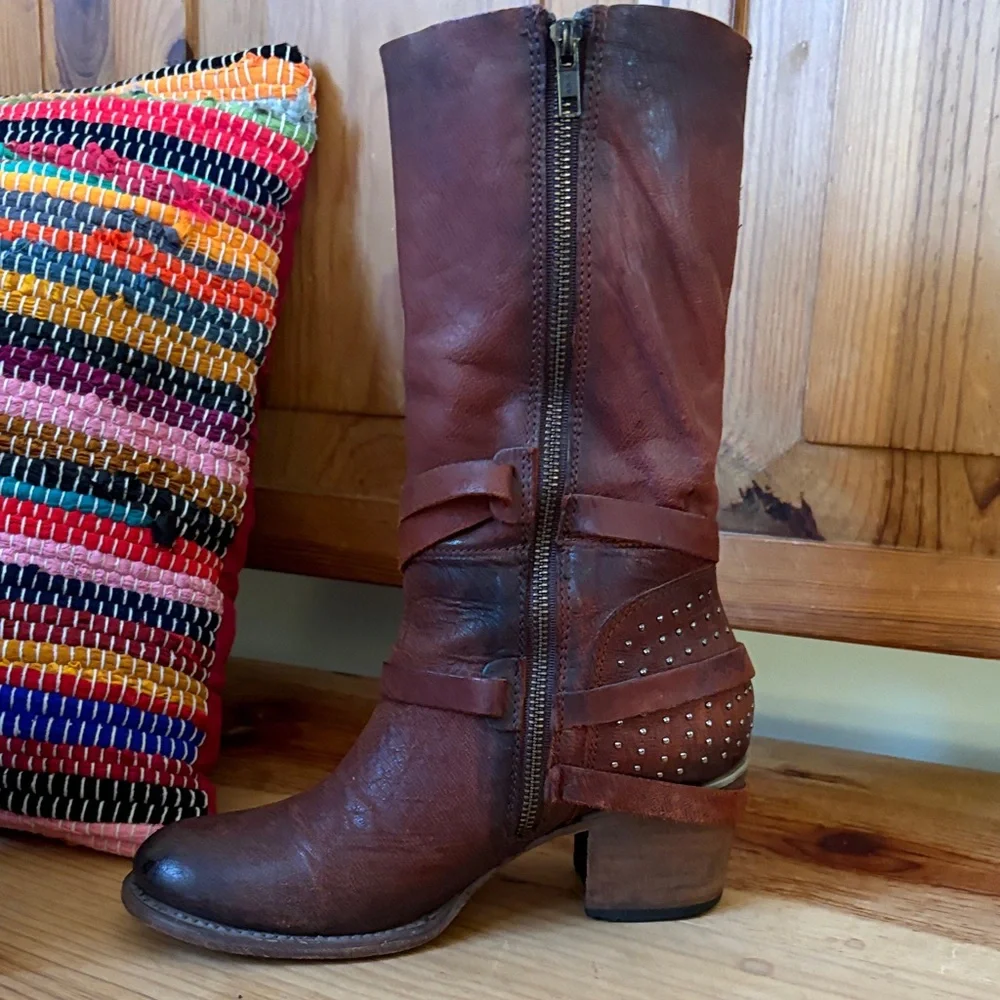 Freebird Brown Heeled Boots with Buckle Detail - Picture 4 of 6